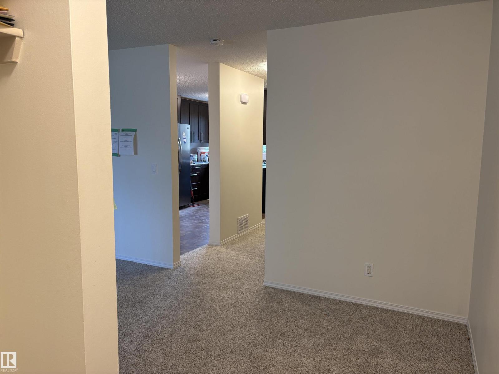 5731 144 Av Nw Property Photo 2