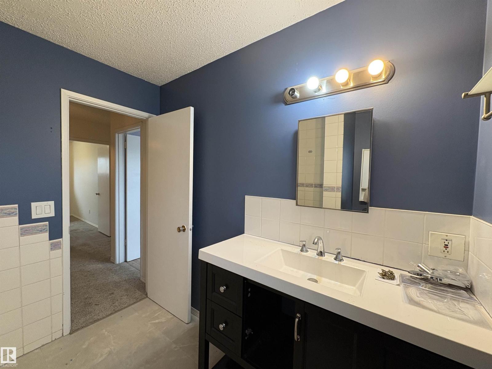 5731 144 Av Nw Property Photo 10