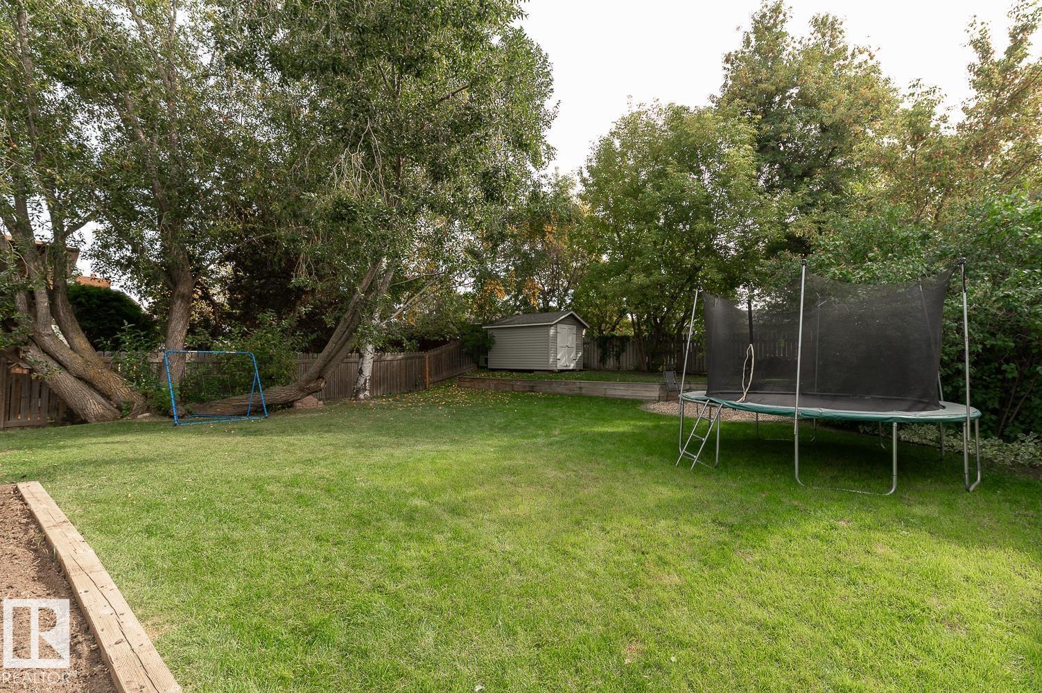 10 Marlboro Pl Property Photo 39