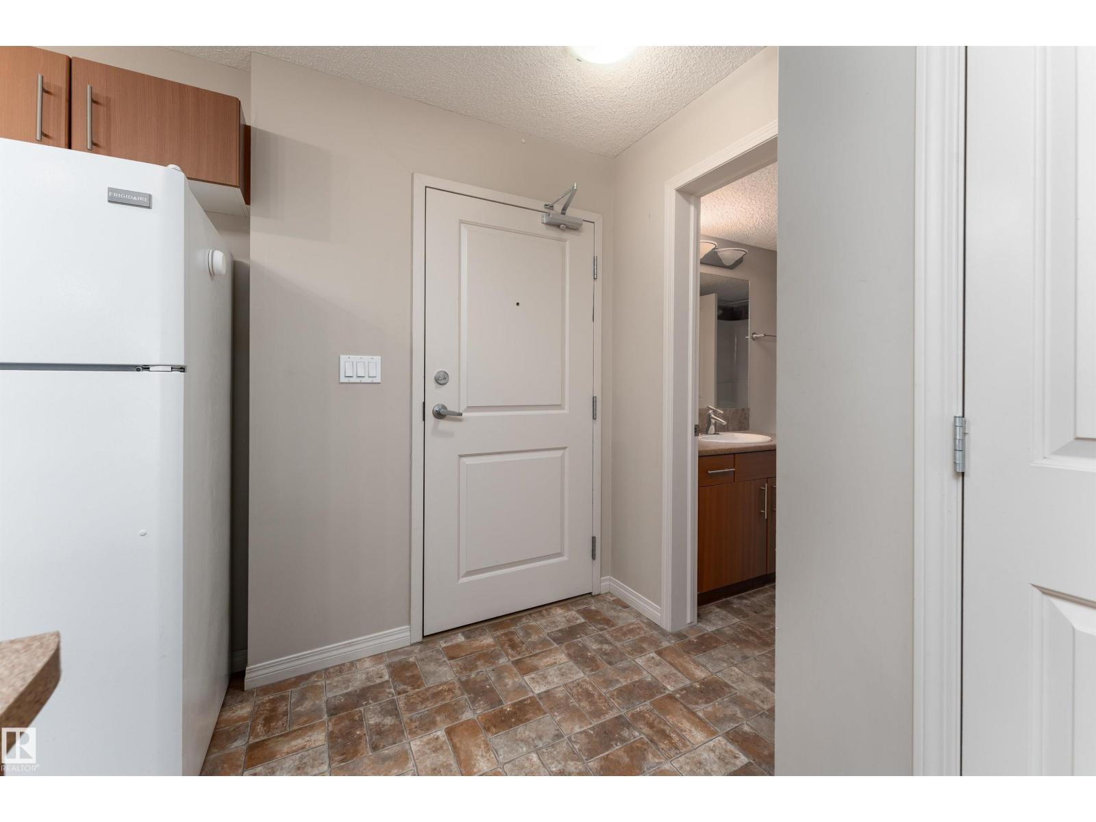#202 105 Ambleside Dr Sw Property Photo 18