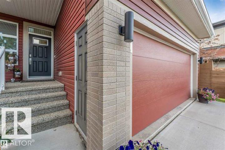 718 Charlesworth Wy Sw Property Photo 3
