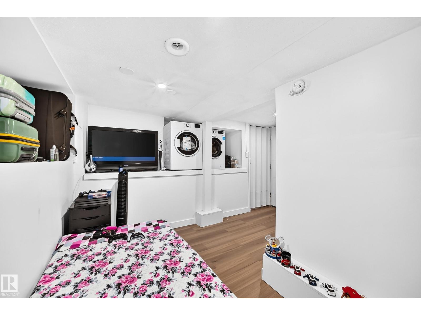 12156 92 St Nw Property Photo 17