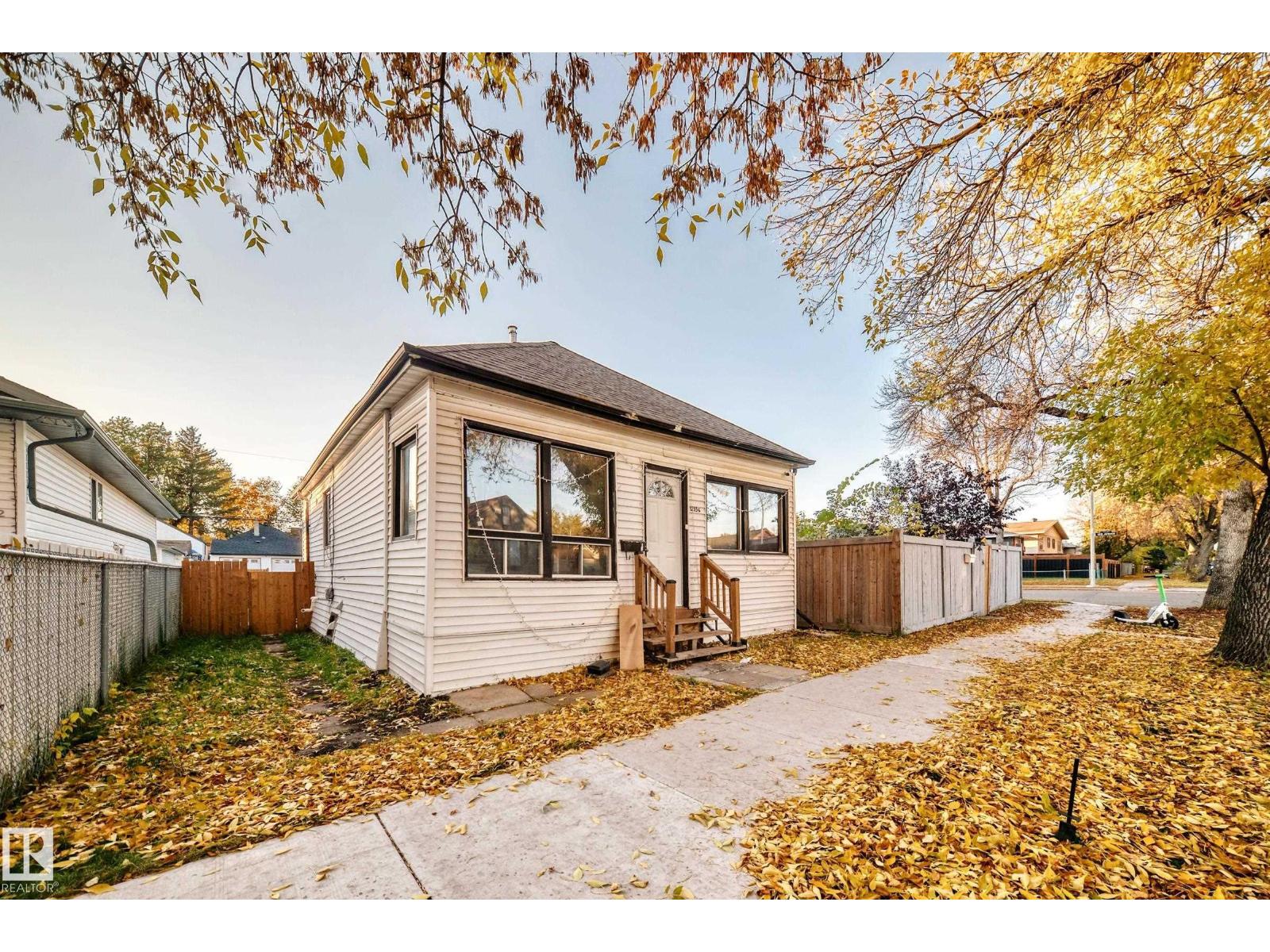 12156 92 St Nw Property Photo 22