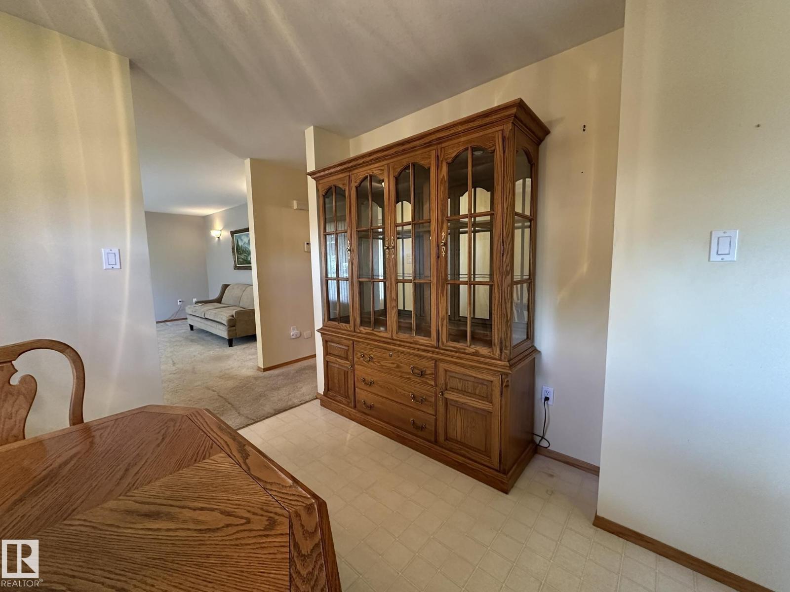 5412 43 St Property Photo 16