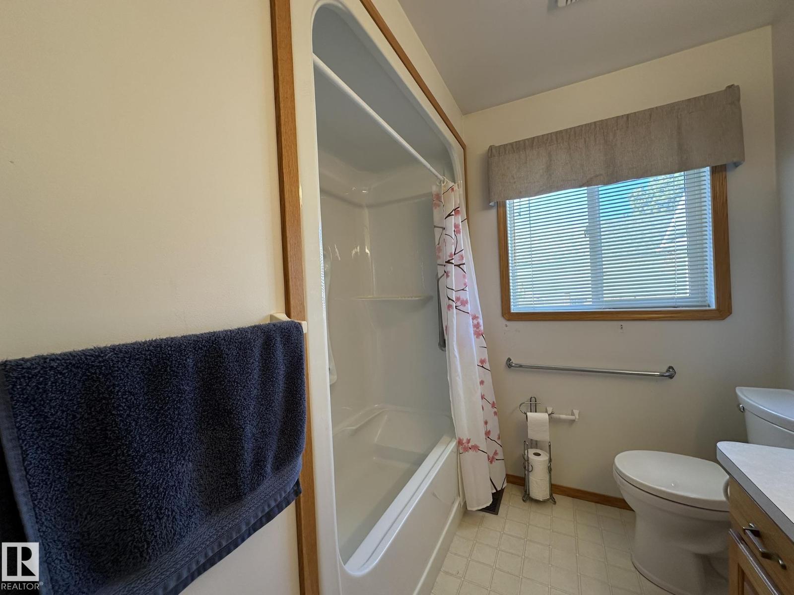 5412 43 St Property Photo 25
