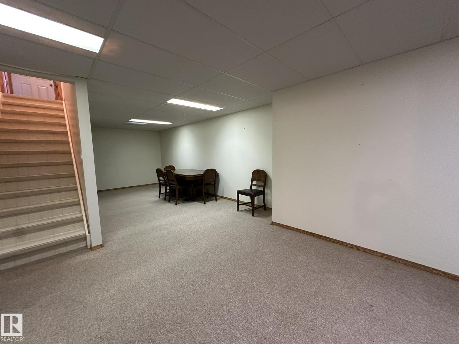 5412 43 St Property Photo 34