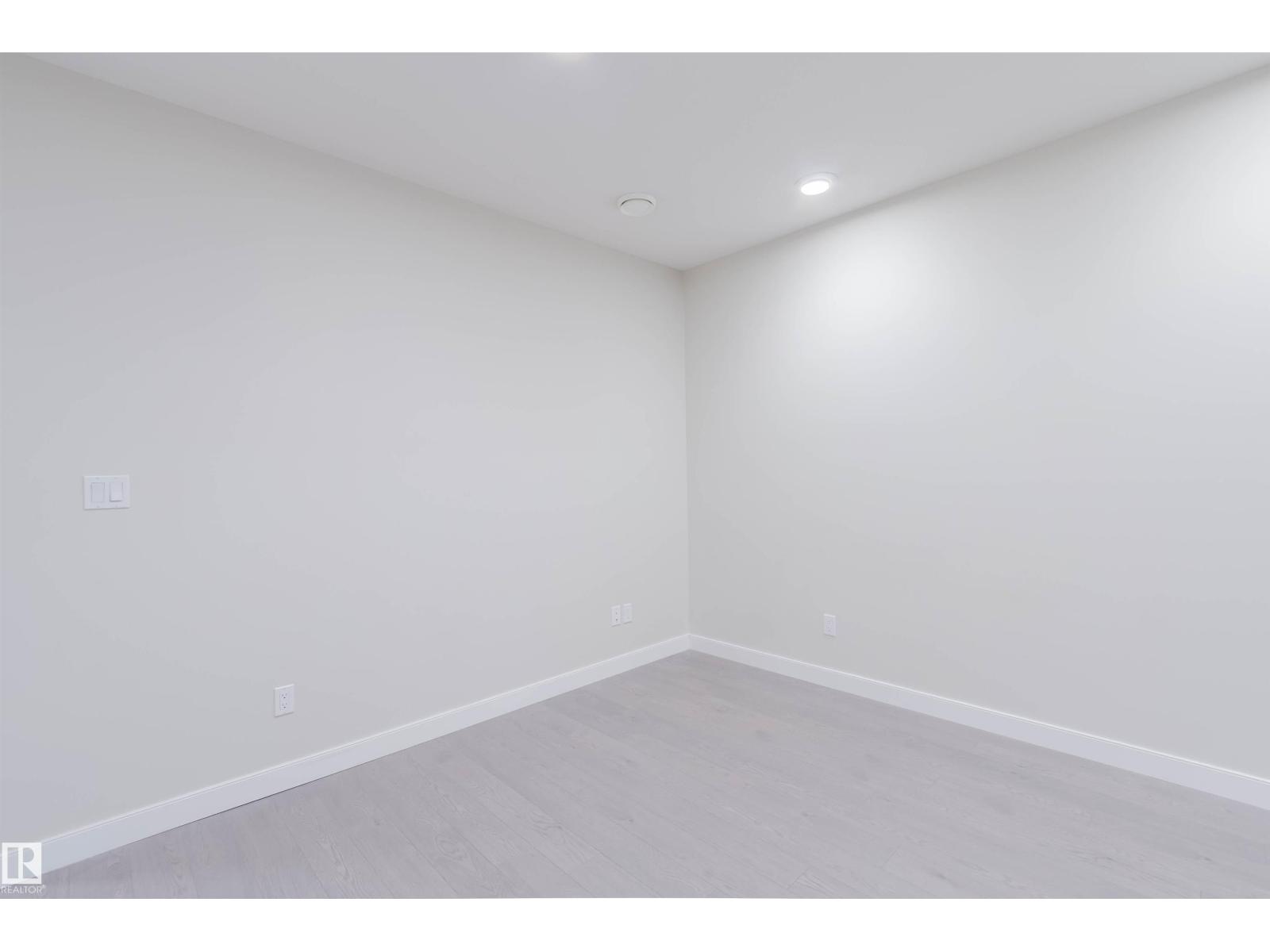 8104 224 St Nw Property Photo 27