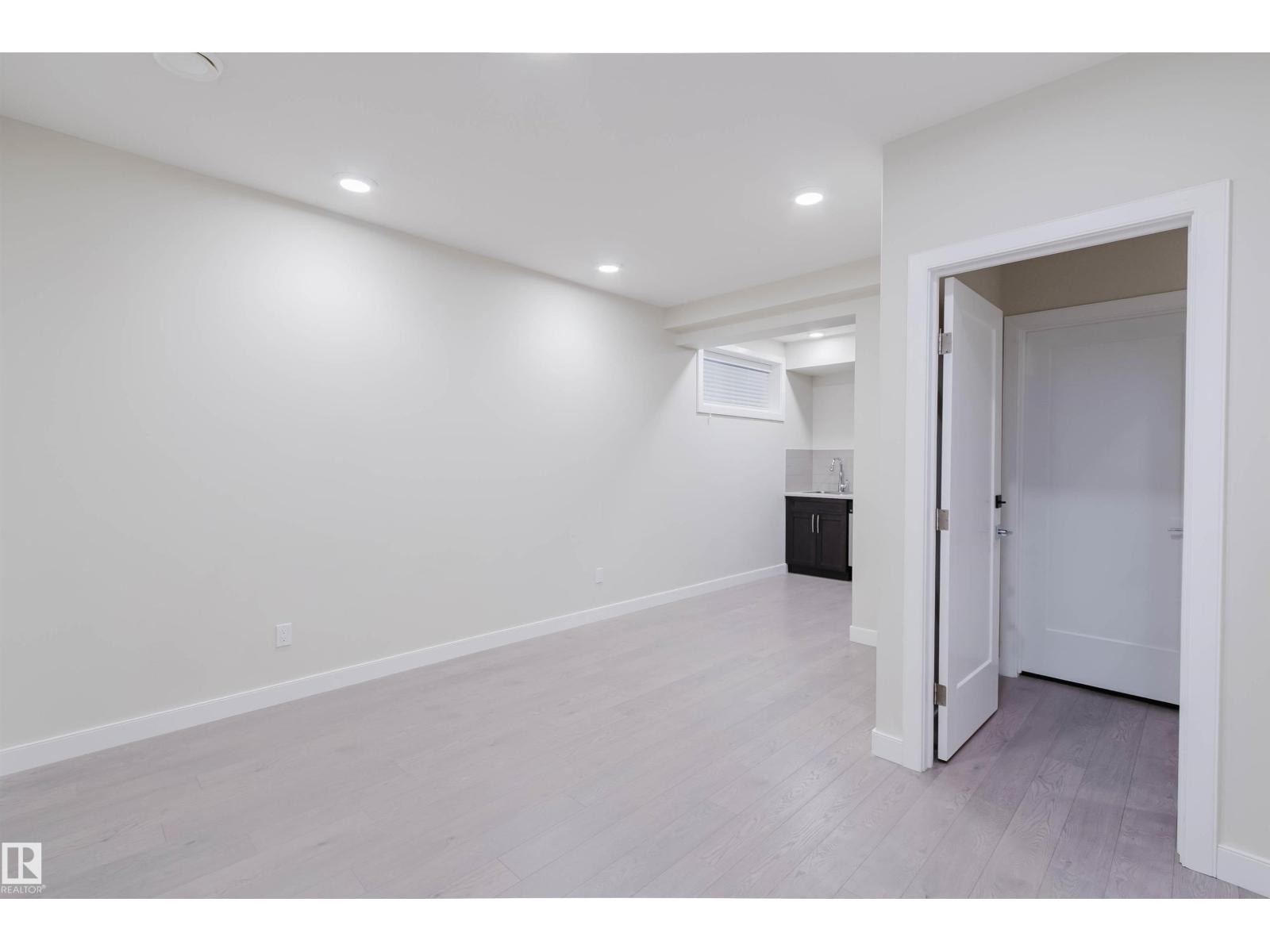 8104 224 St Nw Property Photo 33