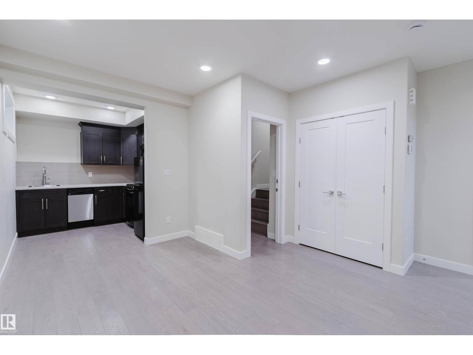 8104 224 St Nw Property Photo 35