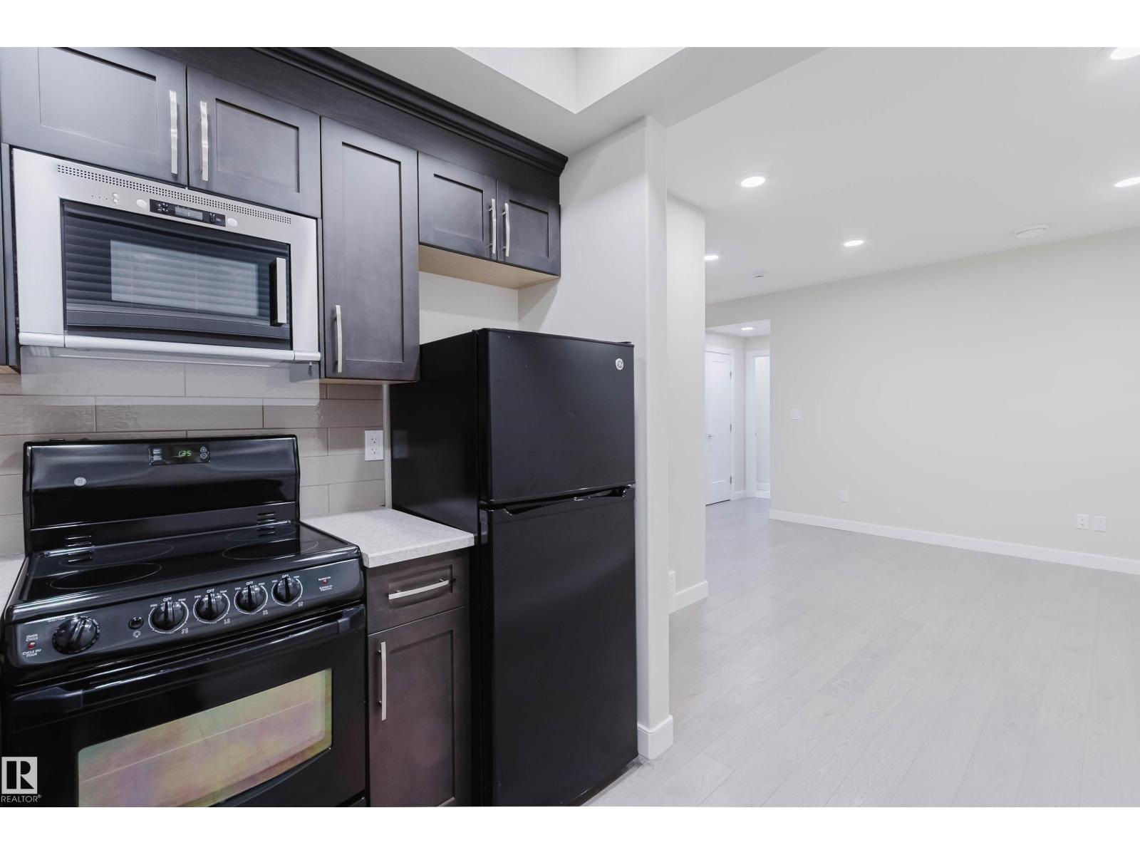 8104 224 St Nw Property Photo 38