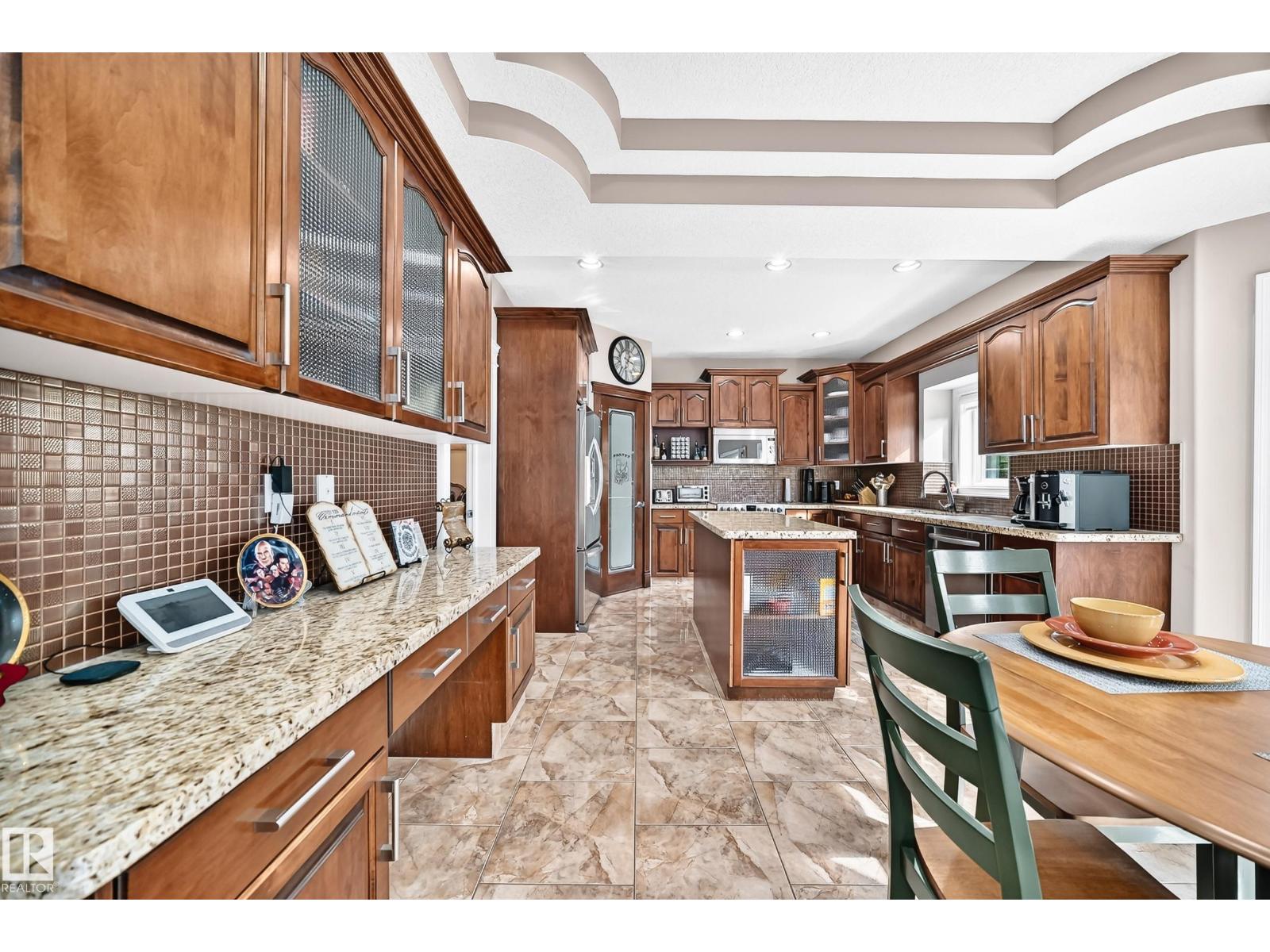 7211 170 Av Nw Property Photo 14