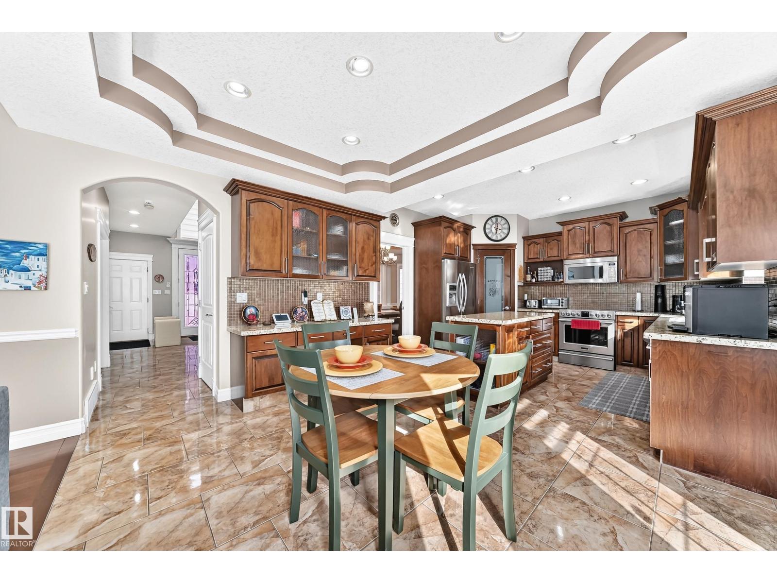 7211 170 Av Nw Property Photo 17