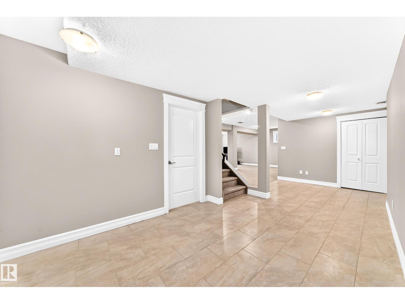 7211 170 Av Nw Property Photo 61
