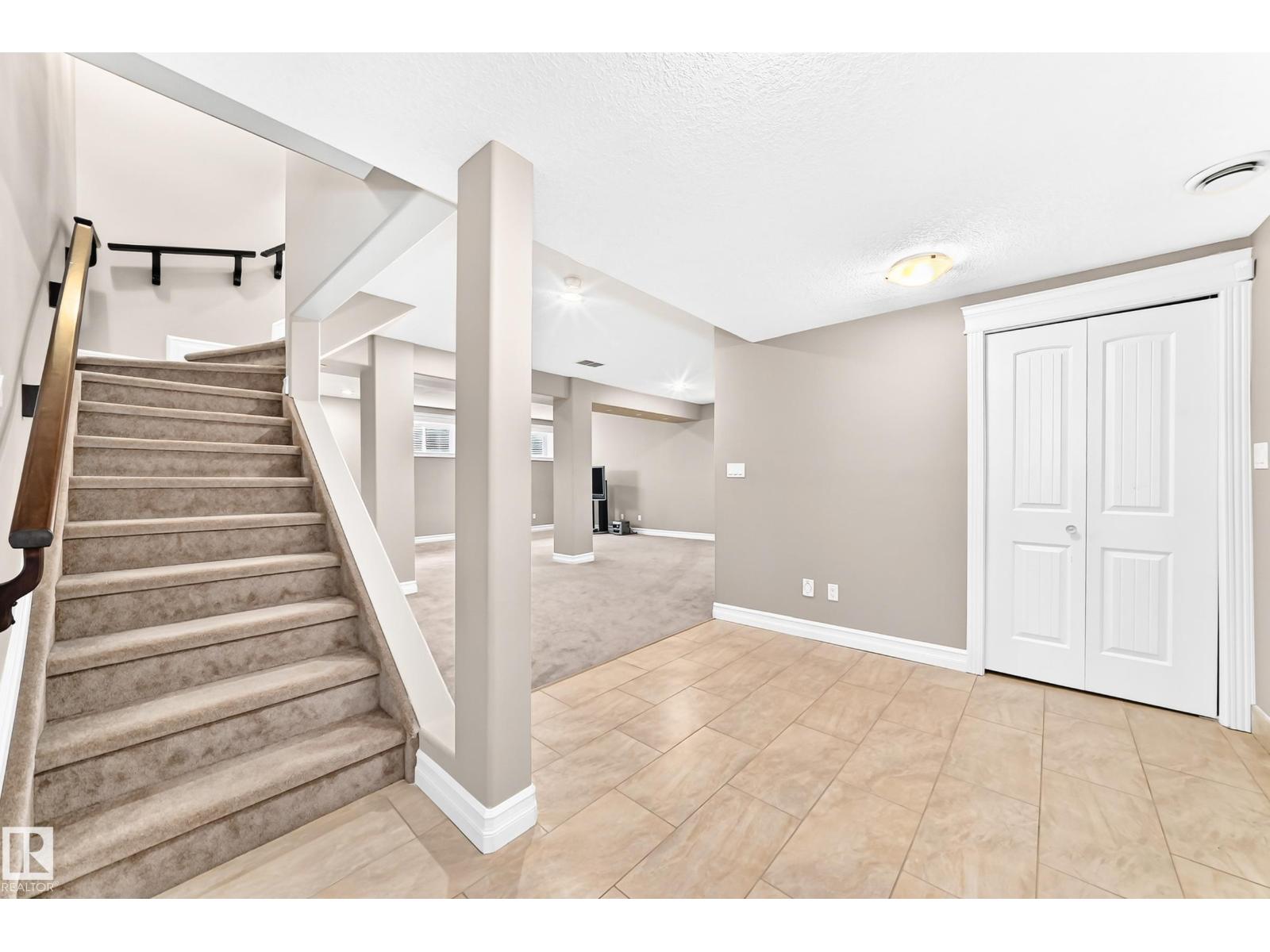 7211 170 Av Nw Property Photo 68