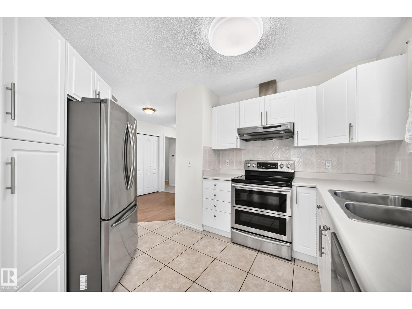 #35 14428 Miller Bv Nw Property Photo 4