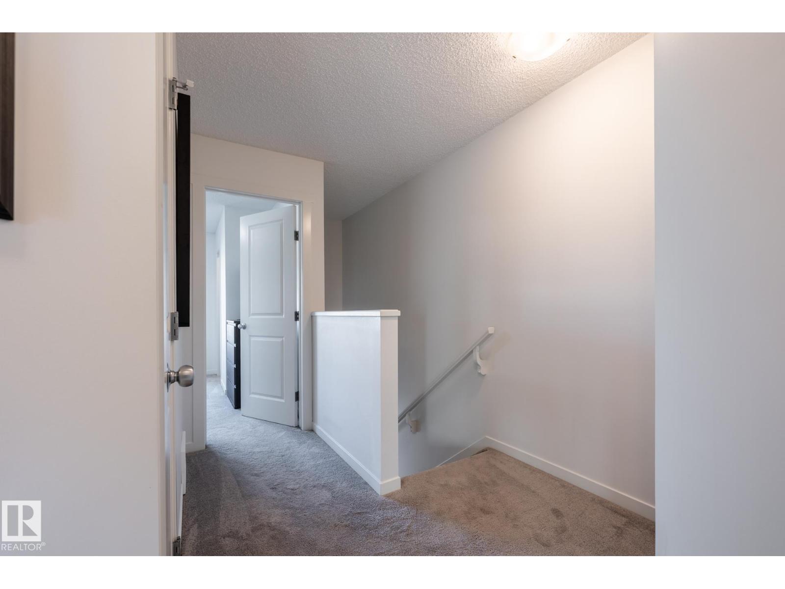 1273 Mcleod Av Property Photo 17