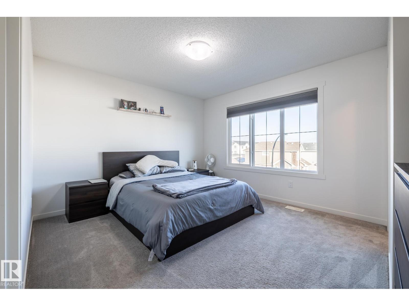1273 Mcleod Av Property Photo 18
