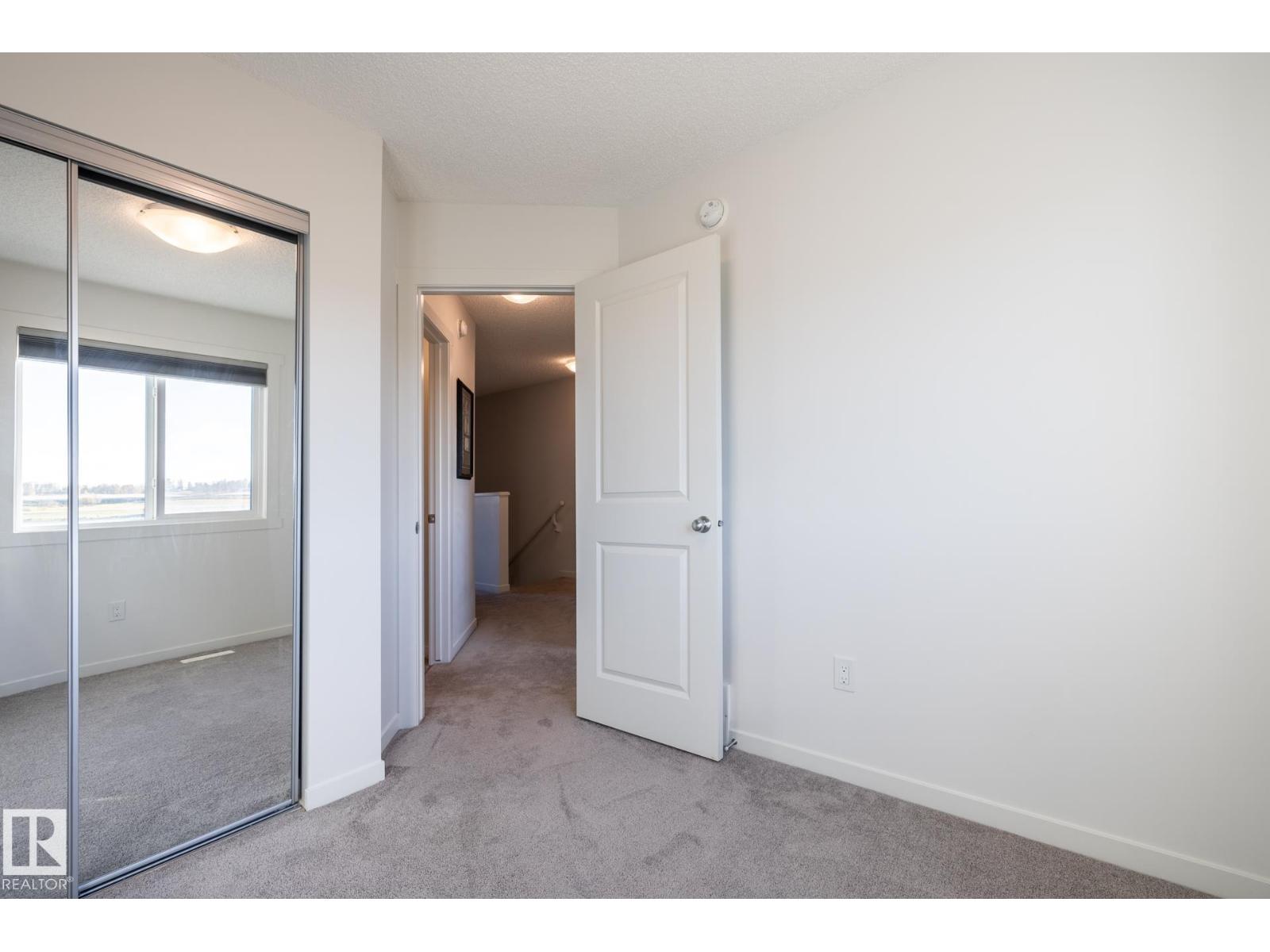 1273 Mcleod Av Property Photo 29