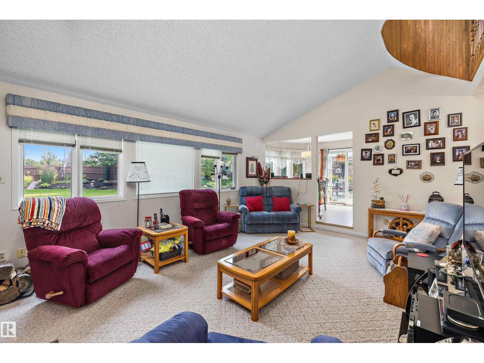 45 Blue Quill Cr Nw Property Photo 26