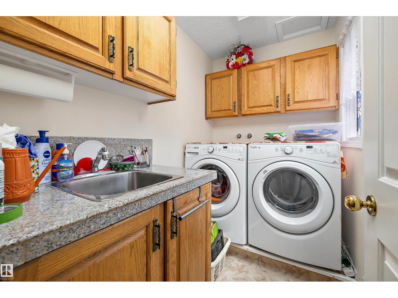 45 Blue Quill Cr Nw Property Photo 28