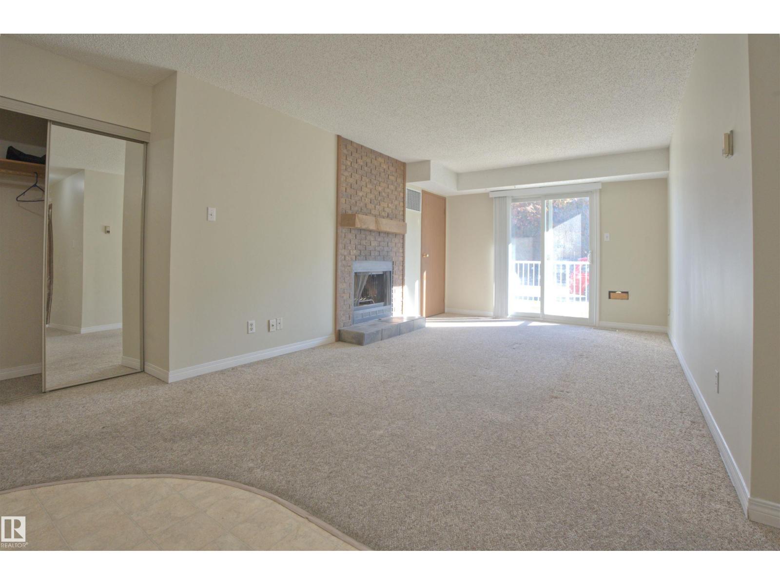 #106 10136 160 St Nw Property Photo 3