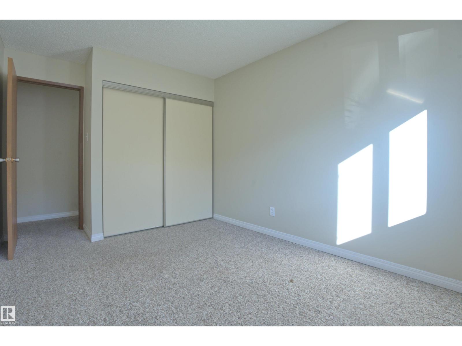 #106 10136 160 St Nw Property Photo 10