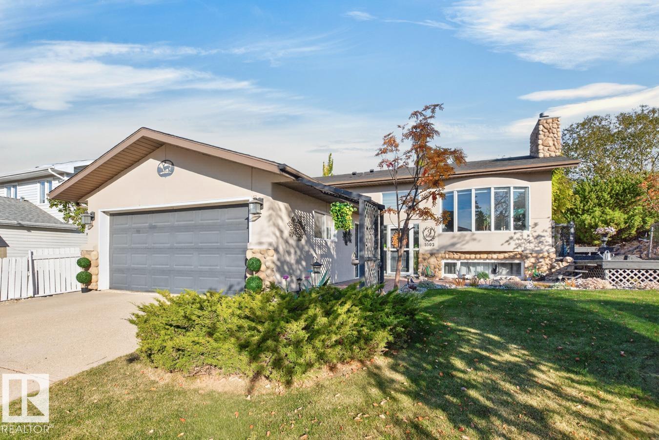 5502 48 Av Property Photo 2