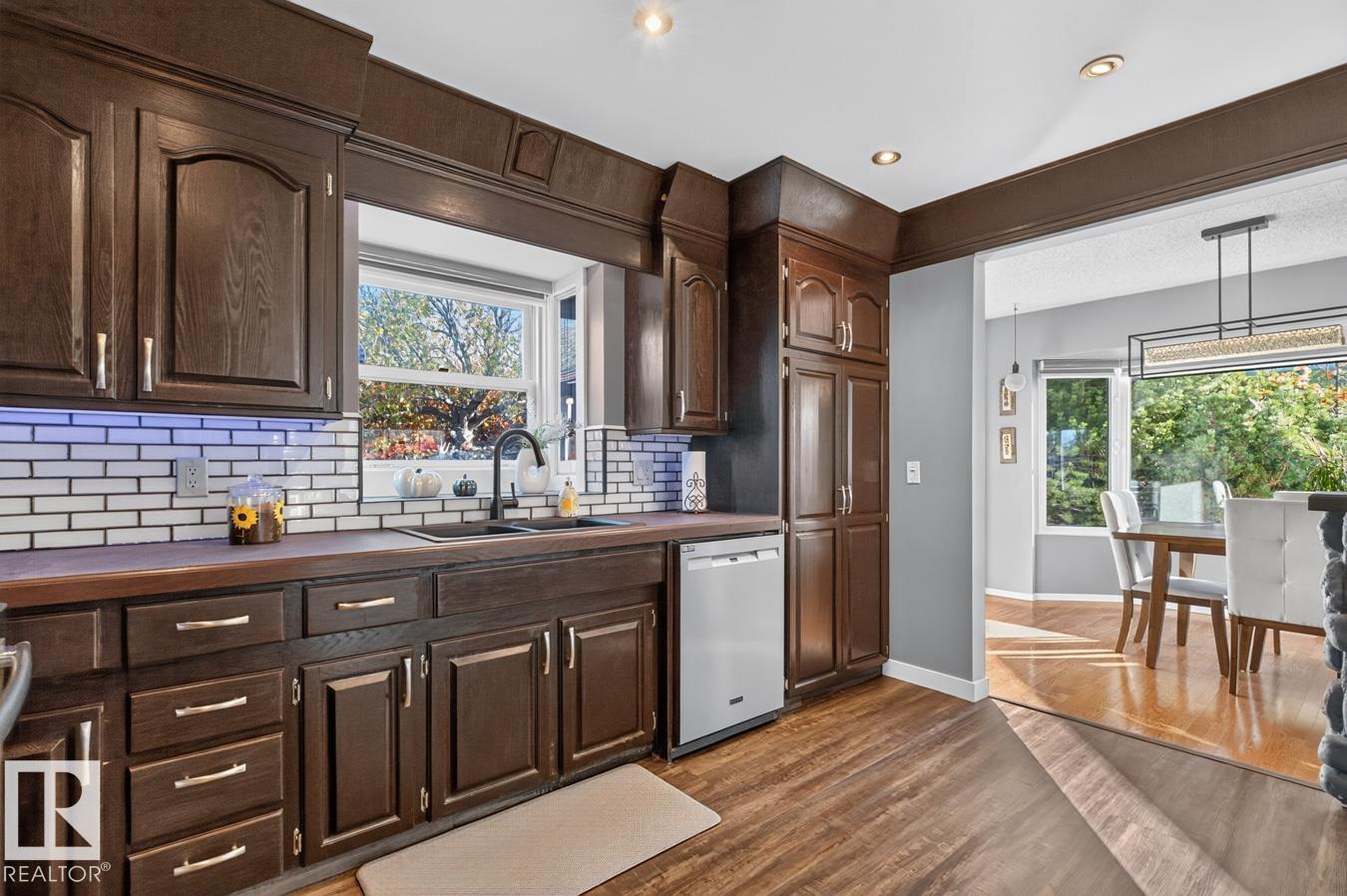5502 48 Av Property Photo 9