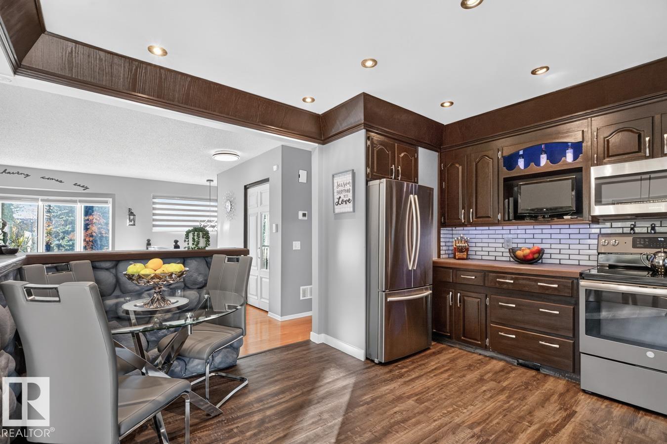 5502 48 Av Property Photo 11