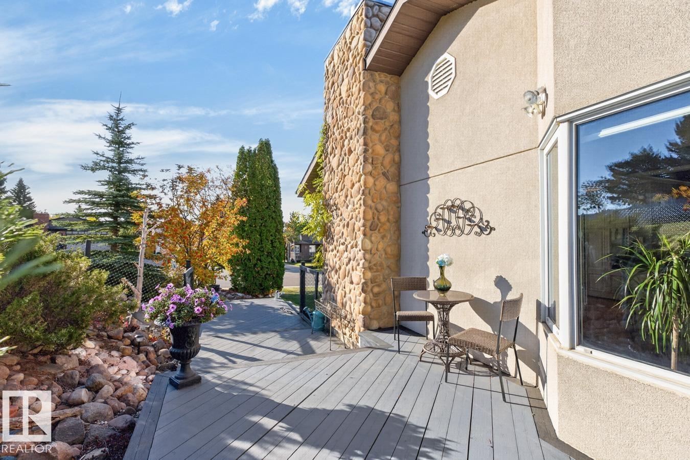 5502 48 Av Property Photo 44