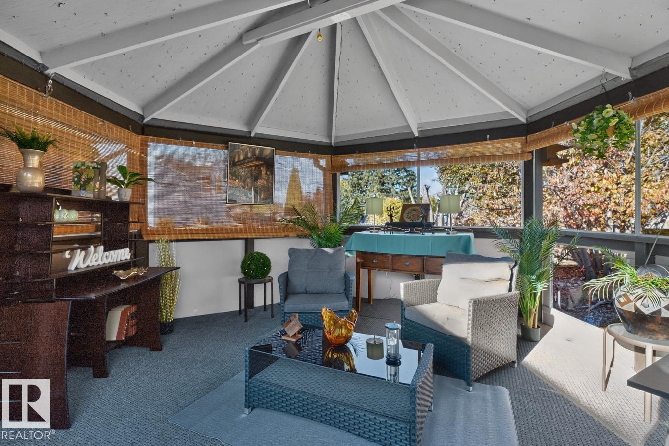 5502 48 Av Property Photo 48