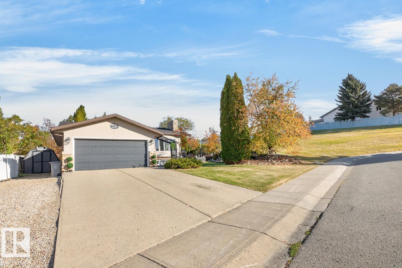5502 48 Av Property Photo 56