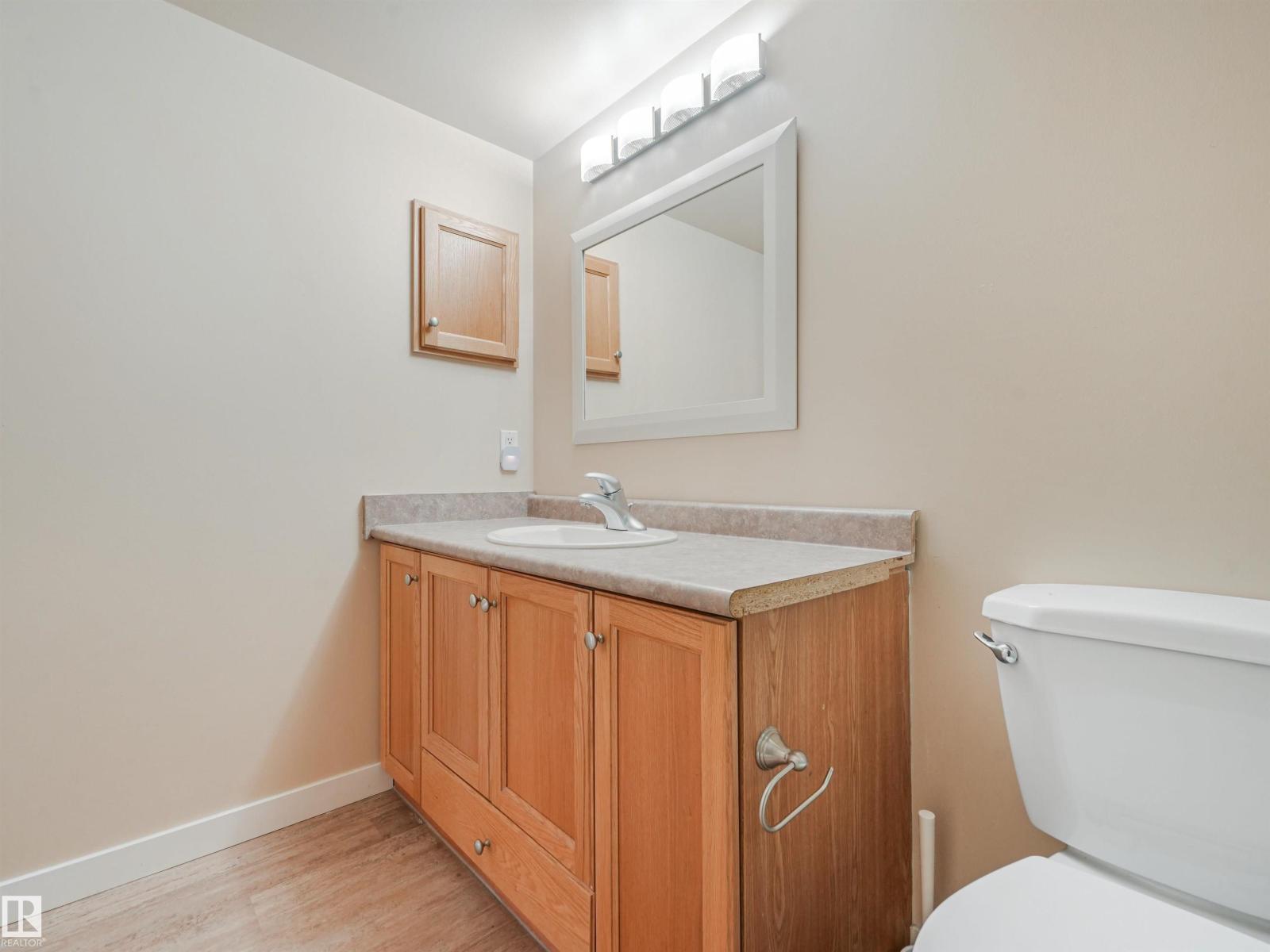 #112 13635 34 St Nw Property Photo 9