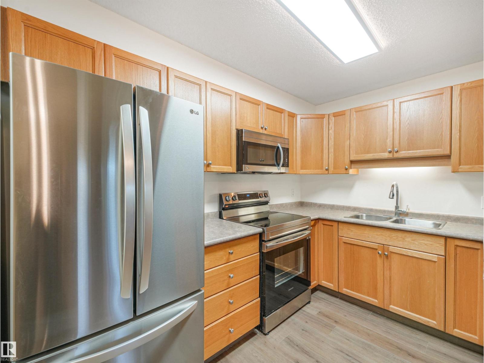 #112 13635 34 St Nw Property Photo 17