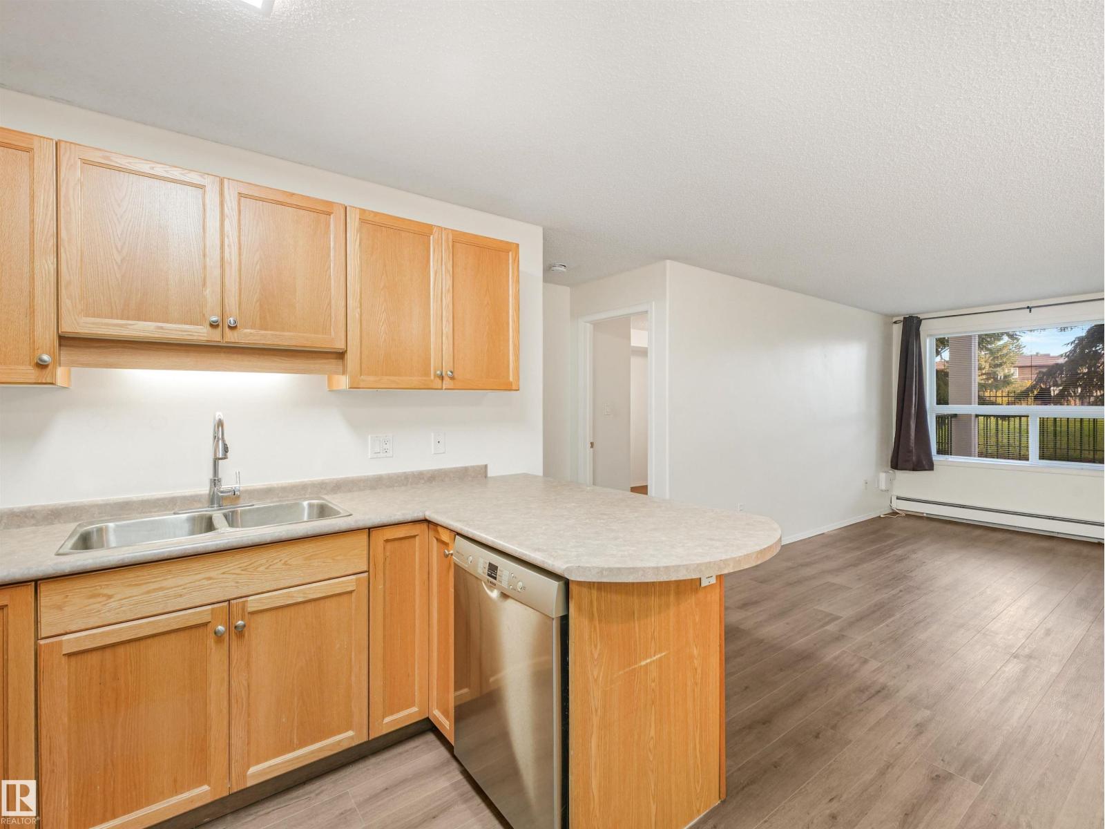 #112 13635 34 St Nw Property Photo 18
