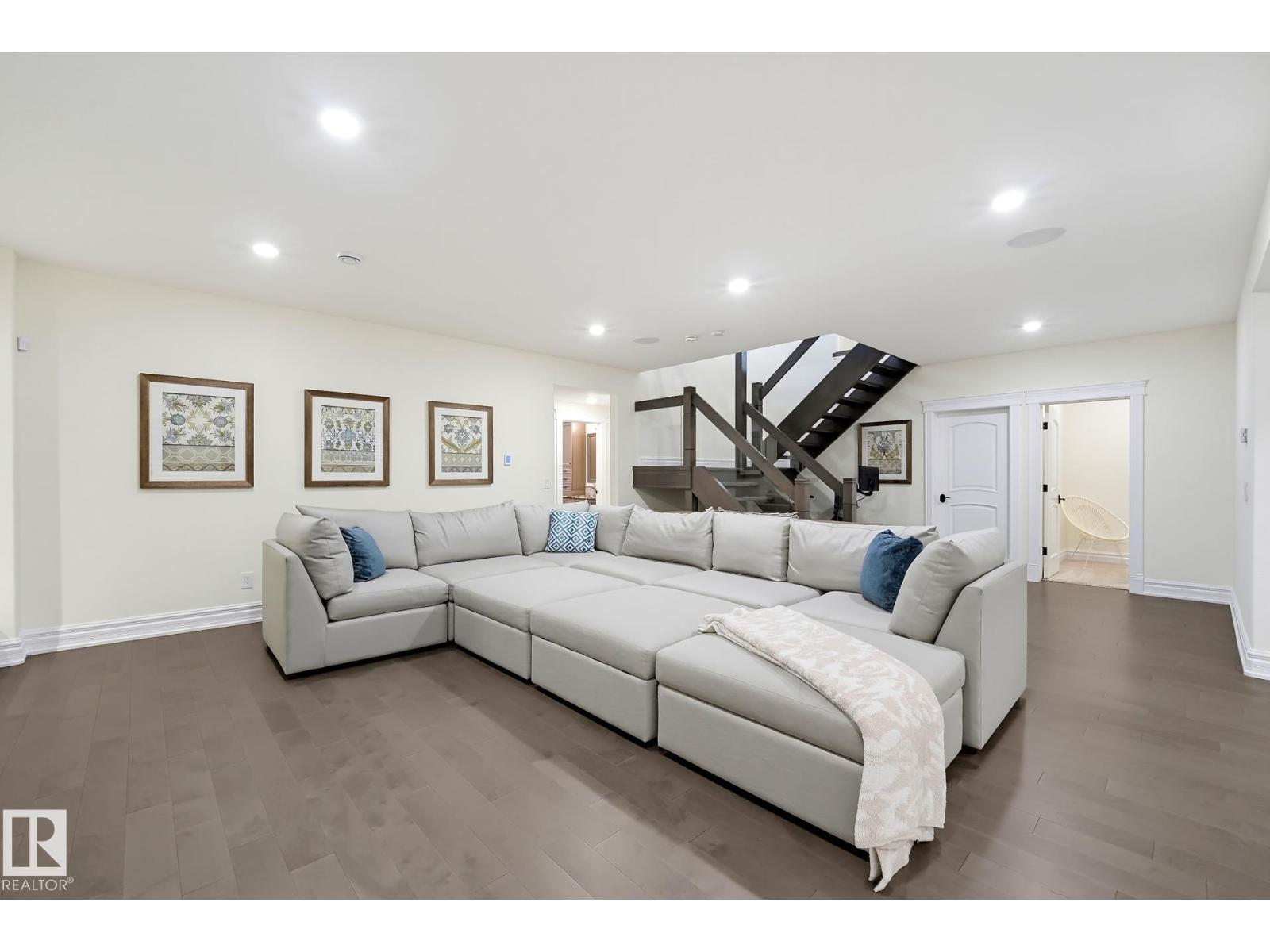 3 Kingsmeade Cr Property Photo 32