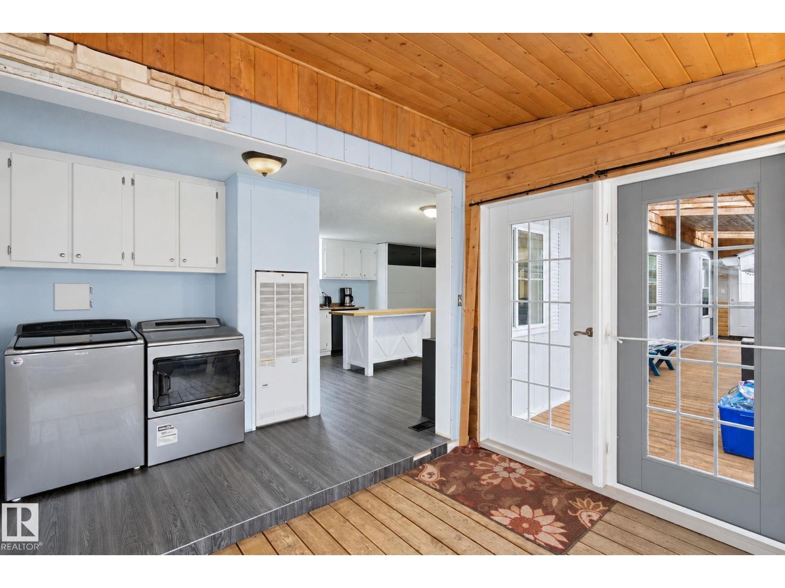 #110 3400 48 St Property Photo 13