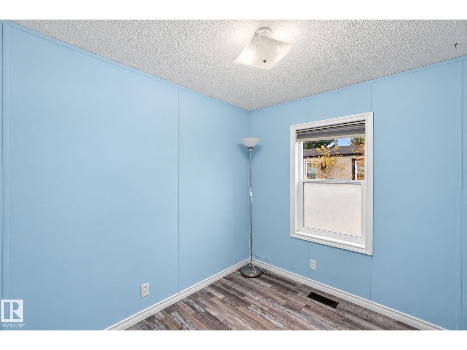 #110 3400 48 St Property Photo 22