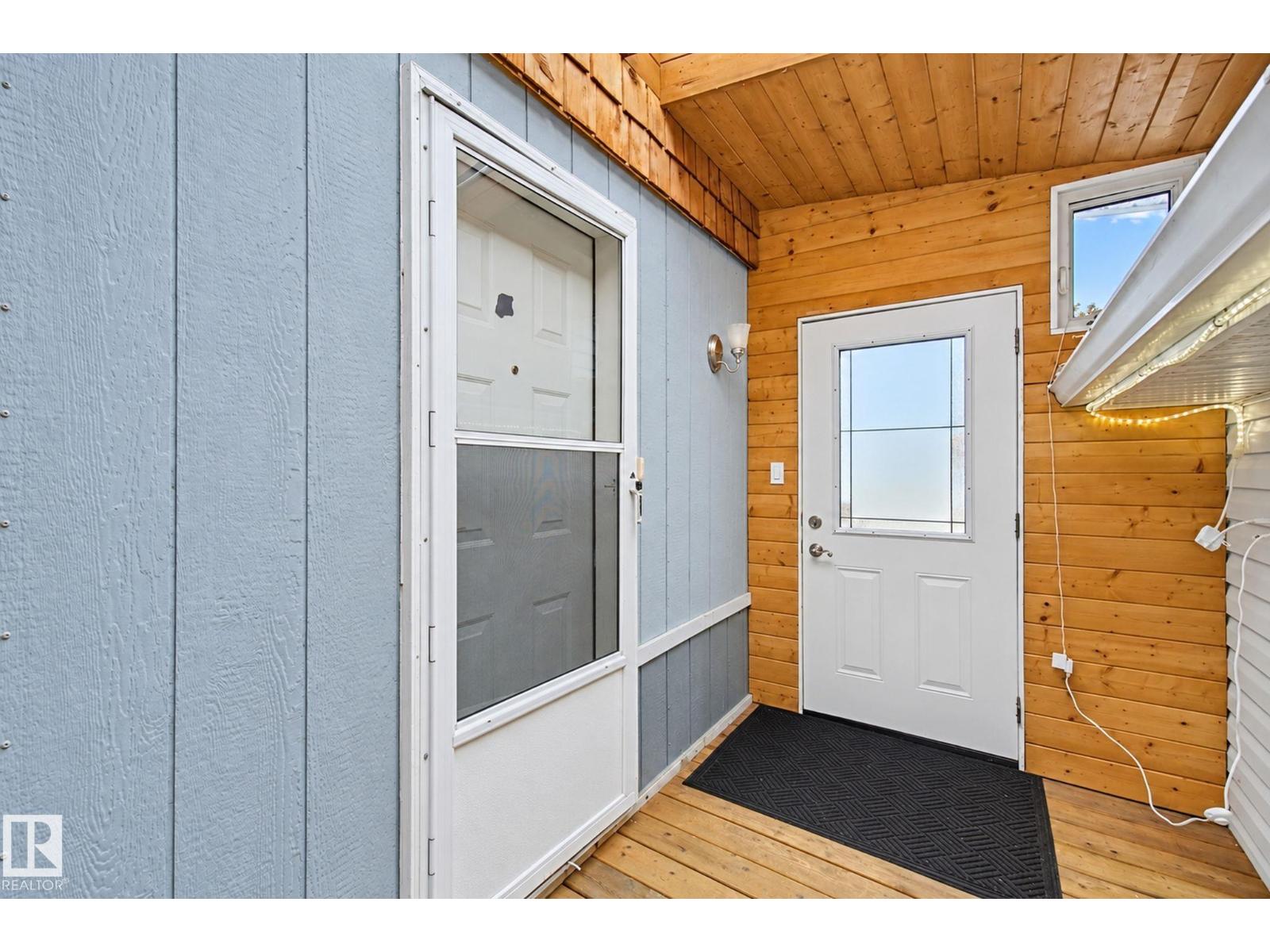 #110 3400 48 St Property Photo 29