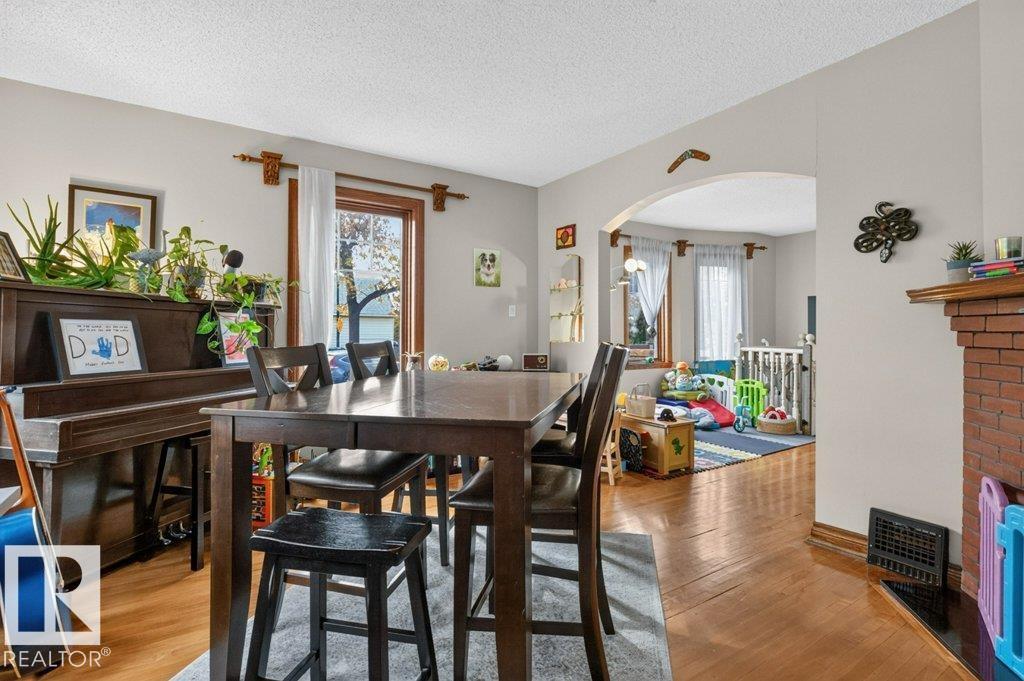 11204 127 St Nw Property Photo 7