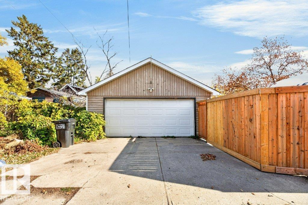 11204 127 St Nw Property Photo 18