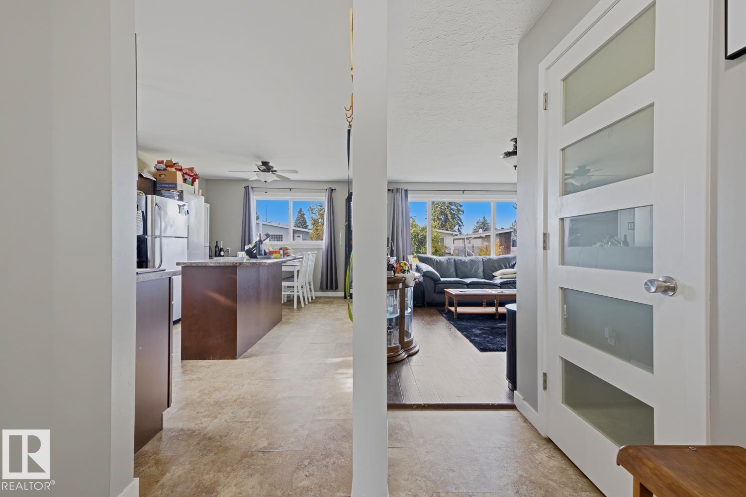 4727 105 St Nw Property Photo 7