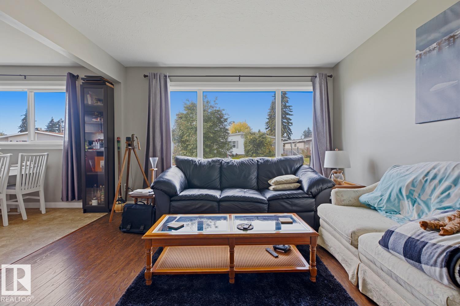 4727 105 St Nw Property Photo 9