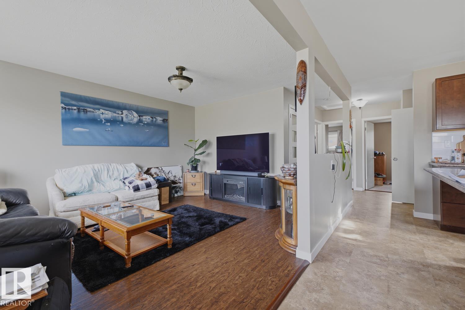 4727 105 St Nw Property Photo 10