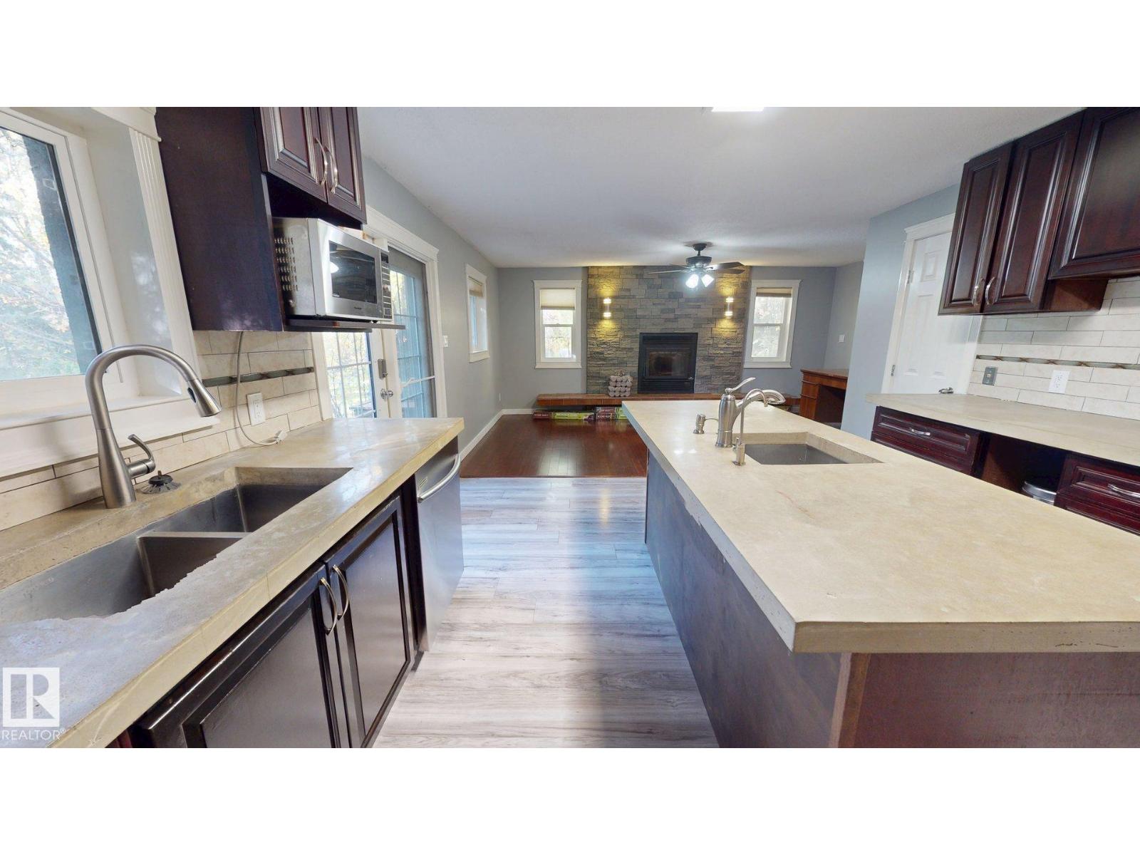 9712 209 St Nw Property Photo 5