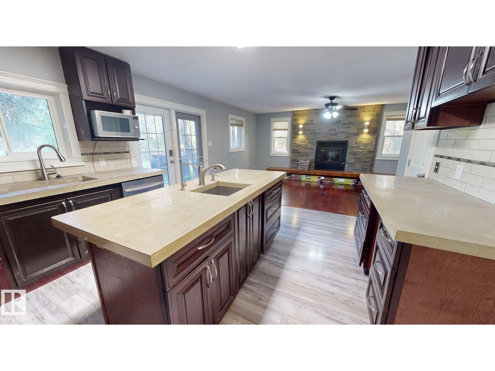 9712 209 St Nw Property Photo 6