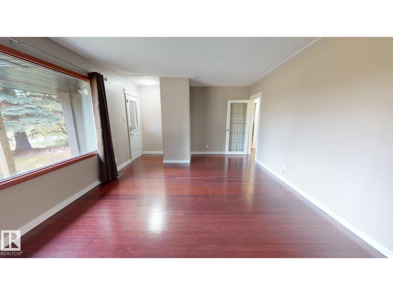 9712 209 St Nw Property Photo 15