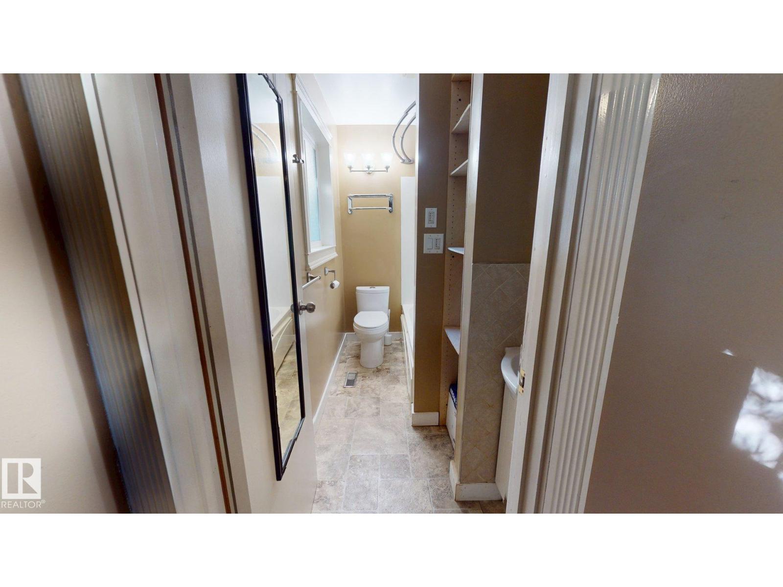 9712 209 St Nw Property Photo 21
