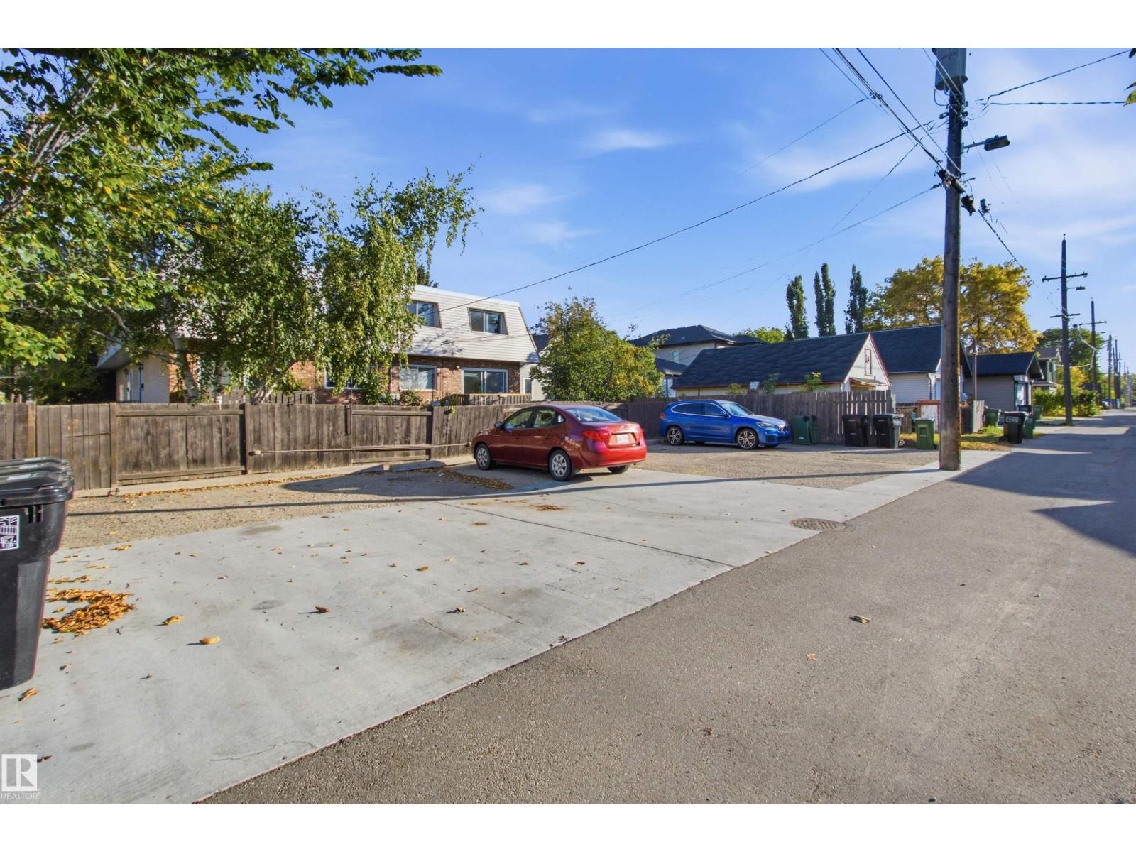 8945 78 Av Nw Property Photo 13