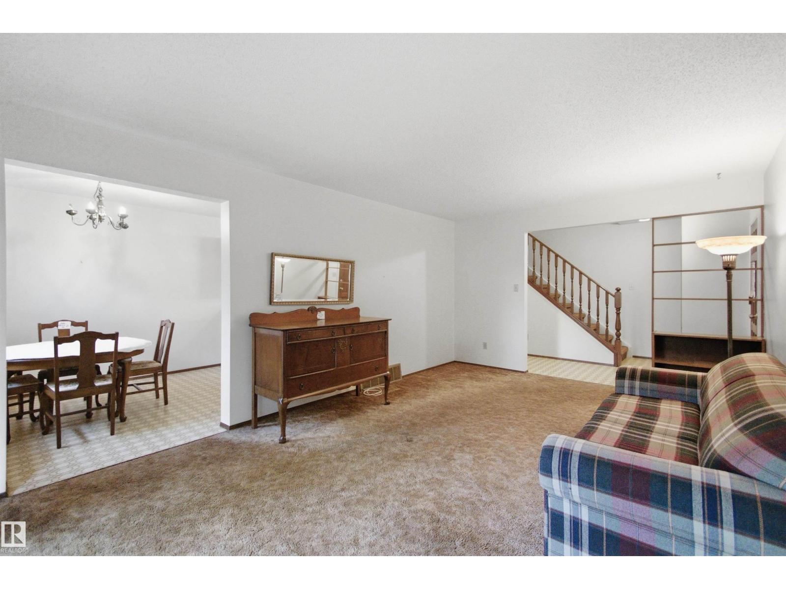 8945 78 Av Nw Property Photo 26